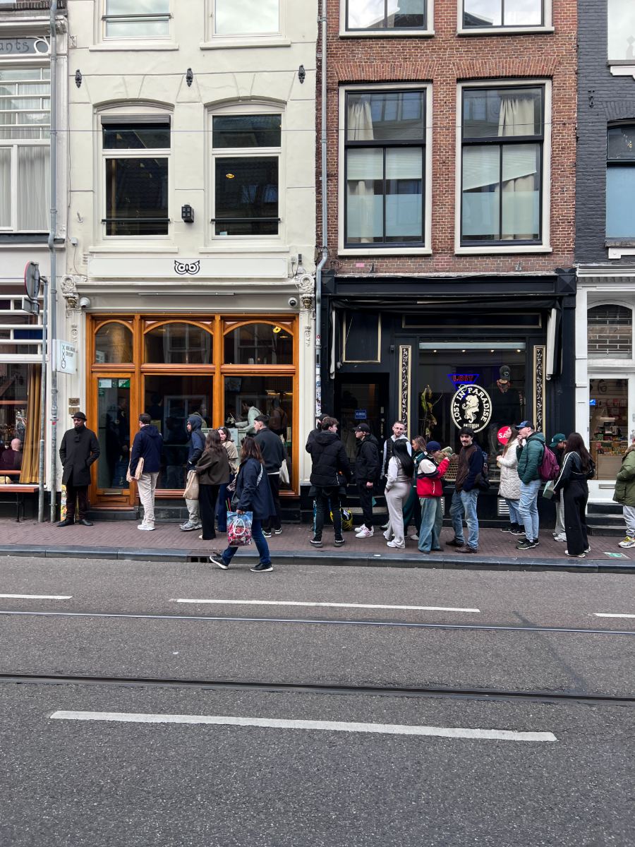 Amsterdam coffeeshop queue on the street